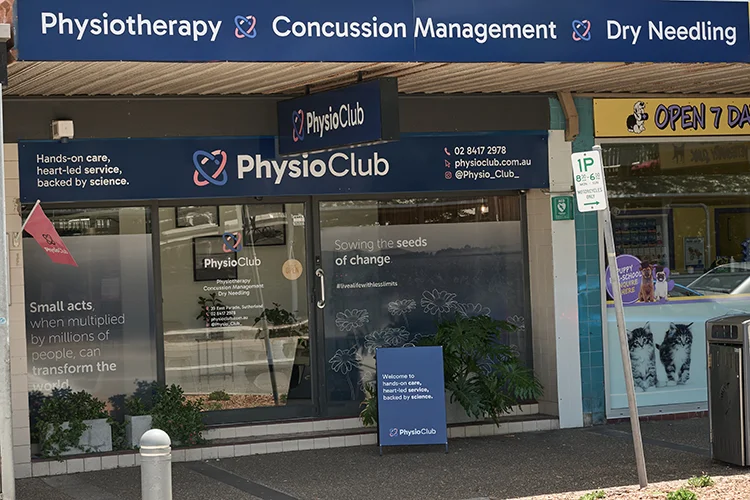 Physiotherapist treating patient — Physio Club