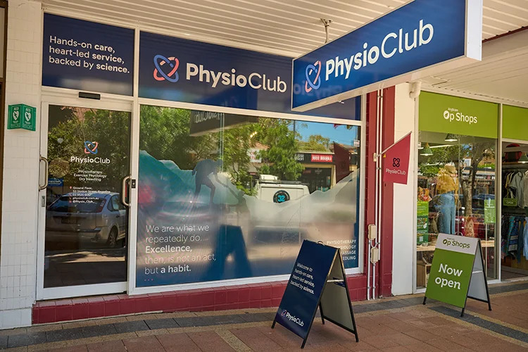 Physiotherapist working with patient — Physio Club